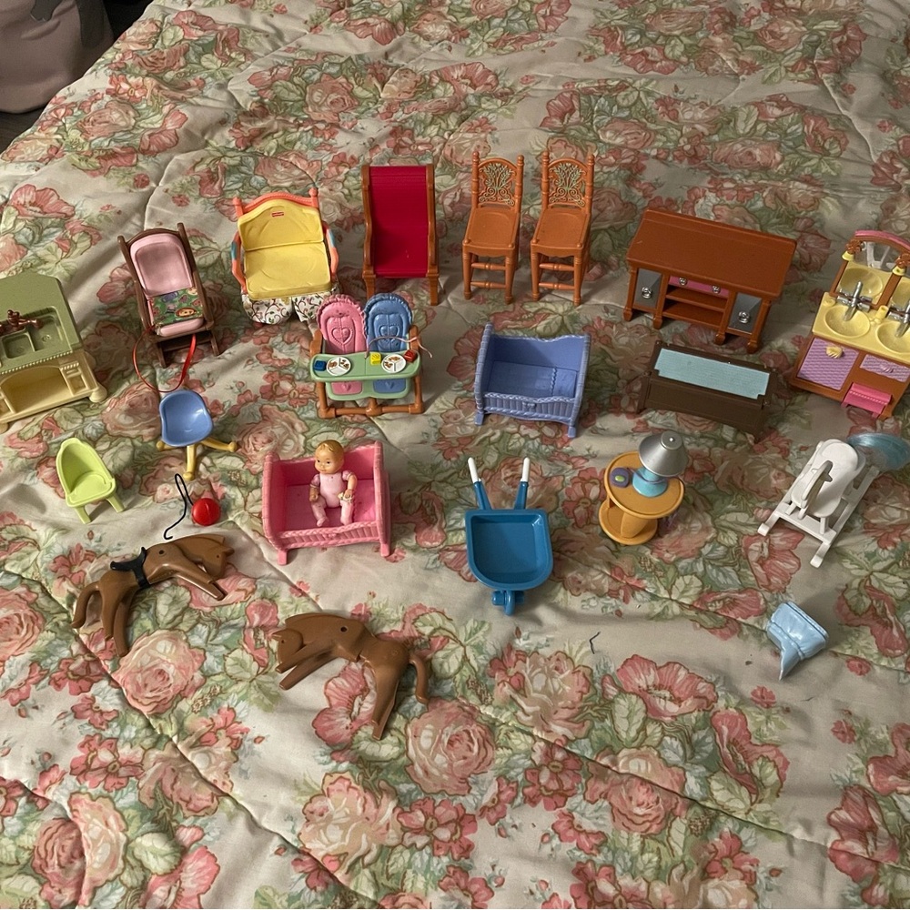Vintage Fisher-Price Dollhouse Furnitures